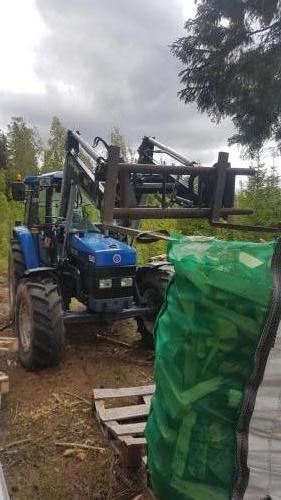 Traktori ja Puutyövälineet